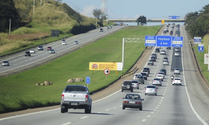 Mais de 38 mil veículos passaram pela Rodovia João Mellão no feriadão