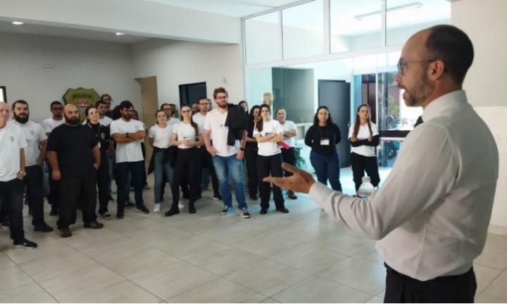 Seccional de Avaré ministra aula para novos policiais na Academia em Sorocaba