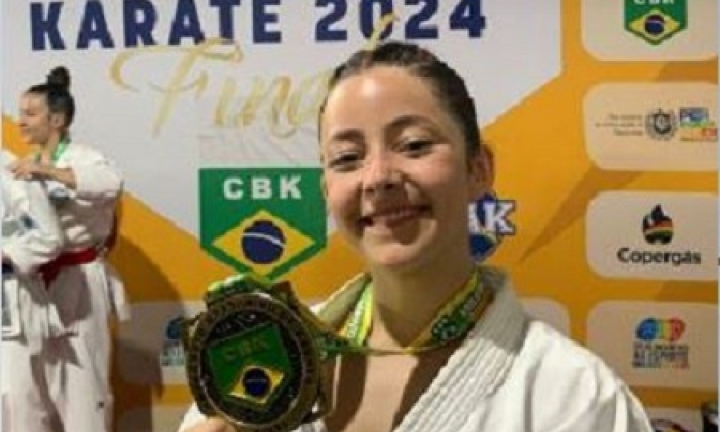 Karatecas avareenses se destacam em campeonatos nacionais em Recife-PE