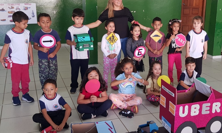 Escolas municipais discutem segurança no trânsito durante Maio Amarelo