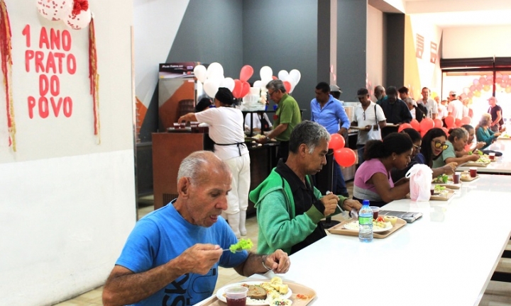 Restaurante Municipal Prato do Povo comemora primeiro aniversário