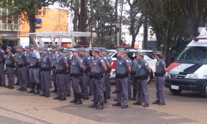 PM reforça policiamento nas festas de fim de ano