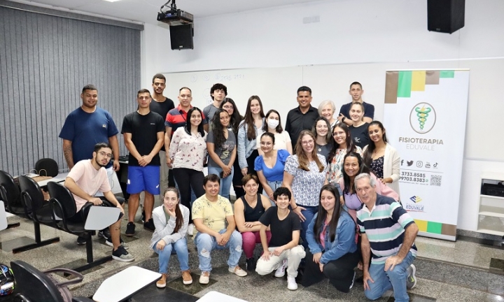 Eduvale promove encontro em comemoração ao Dia do Fisioterapeuta