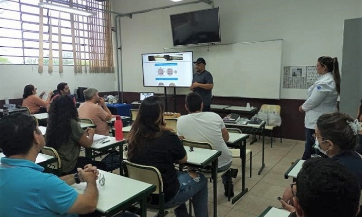 Inclusão de pessoas com deficiência visual foi tema de palestra na ETEC