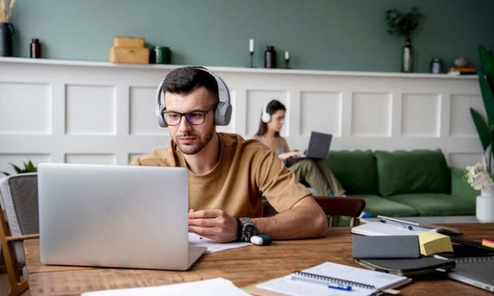 16 cursos online gratuitos para estudar nas férias de julho. Faça sua inscrição!