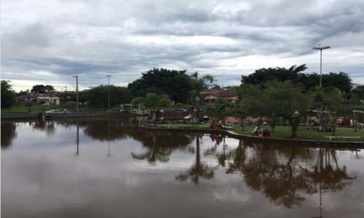 Criança morre afogada após ser arrastada por enxurrada em Itaí 