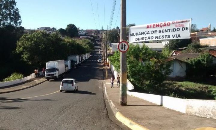 Mudança de mão de direção em ruas requer atenção dobrada