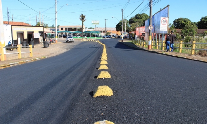 Concluído recapeamento da Avenida Anápolis e da Rua Santos Dumont