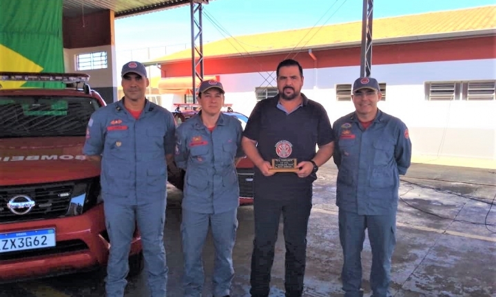 Prefeito Jô Silvestre é homenageado em solenidade no Corpo de Bombeiros