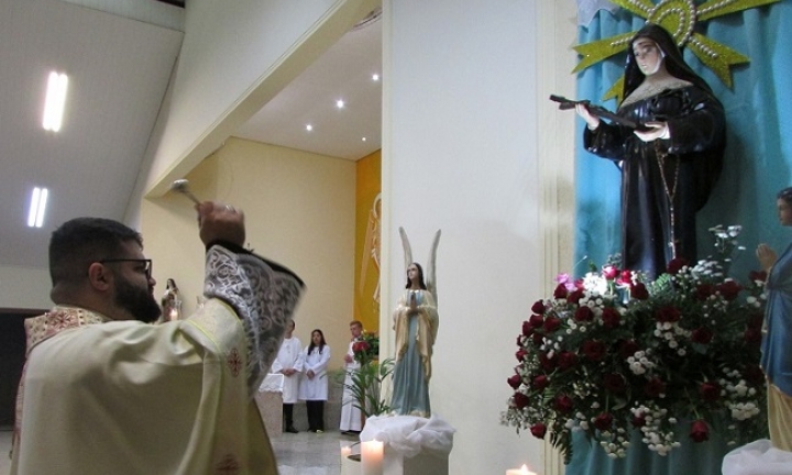 Festa de Santa Rita de Cássia prossegue neste final de semana 