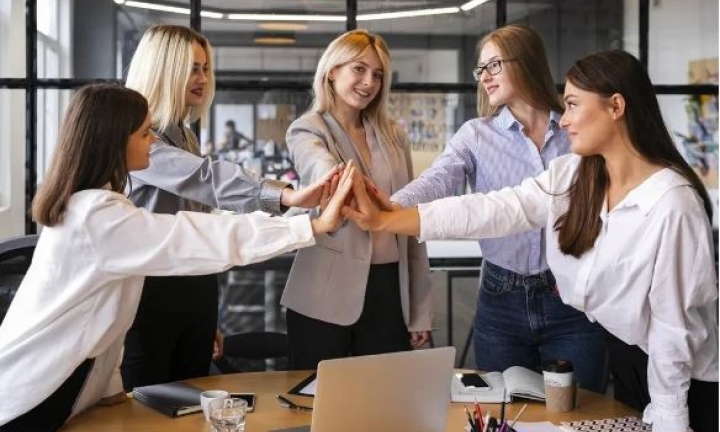 Sebrae abre mais de 8 mil vagas em cursos para mulheres