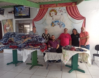 Rotary Club de Avaré doa cobertores a moradores de rua 