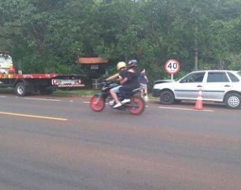 Motoristas fogem após acidente na Rodovia João Mellão em Avaré