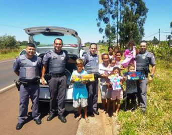 Policial Militar faz a diferença na vida de crianças carentes