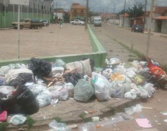 Coleta de lixo não ocorre de forma regular depois do Natal