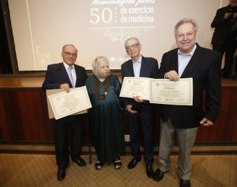 Médicos de Avaré recebem homenagem do Conselho Regional de Medicina