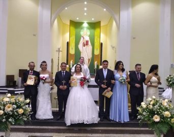 Quatro casais contraem matrimônio na Paróquia de São Benedito