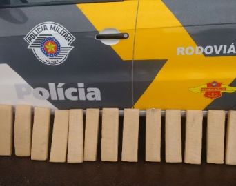 Homem é preso com 12 kg de maconha na Castelo