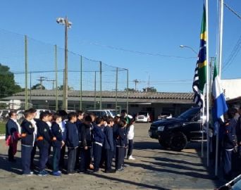 Polícia Militar recebe crianças na Escolinha da PM