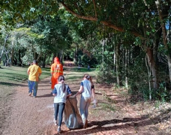 Dia Mundial da Reciclagem é celebrado com mutirão ecológico em Avaré