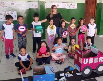 Escolas municipais discutem segurança no trânsito durante Maio Amarelo