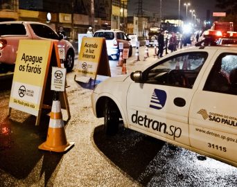 Blitz da Lei Seca do Detran-SP autua sete motoristas em Avaré