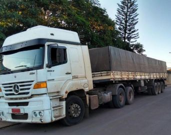 Polícia Militar prende homem com caminhão roubado