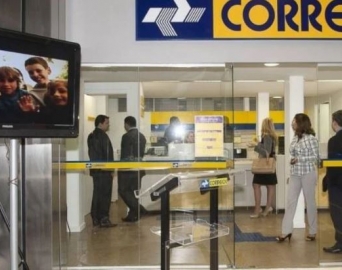 Correios abrem concurso com salários de até R$ 6,8 mil; saiba como participar