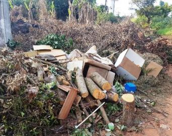 Moradores reclamam de abandono no Costa Azul