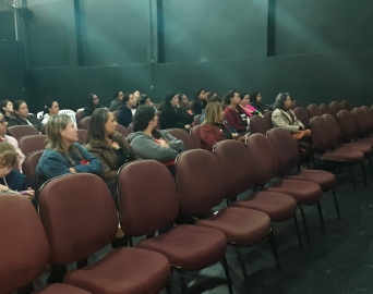 Inclusão é tema de palestra com Auxiliares de Desenvolvimento Infantil