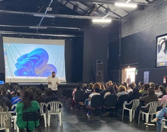 Palestra alerta professores na identificação de violência contra alunos