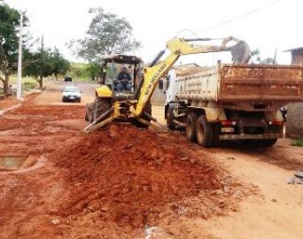 Prefeitura intensifica trabalhos para recuperar estrutura urbana