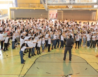 Formatura do PROERD reúne 300 estudantes no Ginásio Kim Negrão