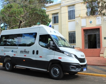 Van com acessibilidade é o mais novo item da Frota Municipal