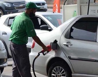 Preço da gasolina pode subir 17,5% nas bombas a partir desta quarta-feira (1)