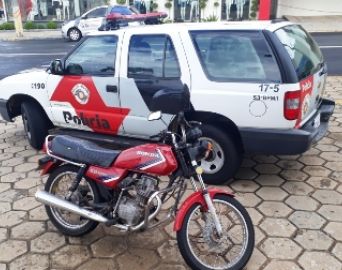 Polícia Militar recupera moto furtada em Avaré