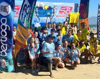 Natação de Avaré é destaque em competição na cidade praiana de Bertioga-SP