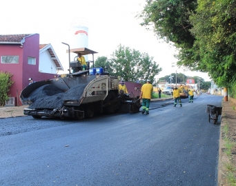 Rua Jango Pires é recapeada através do Programa Municipal Asfalto Novo