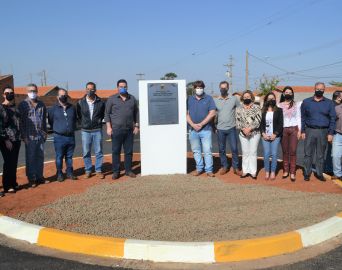 Prefeitura inaugura pavimentação do Jardim Califórnia