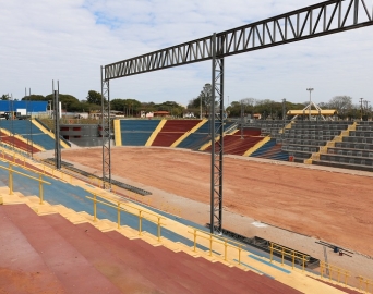 Obras para a cobertura da Arena de Eventos entram em nova fase