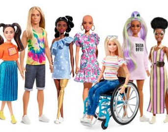 Em 2020, Barbie lança bonecas com vitiligo e careca